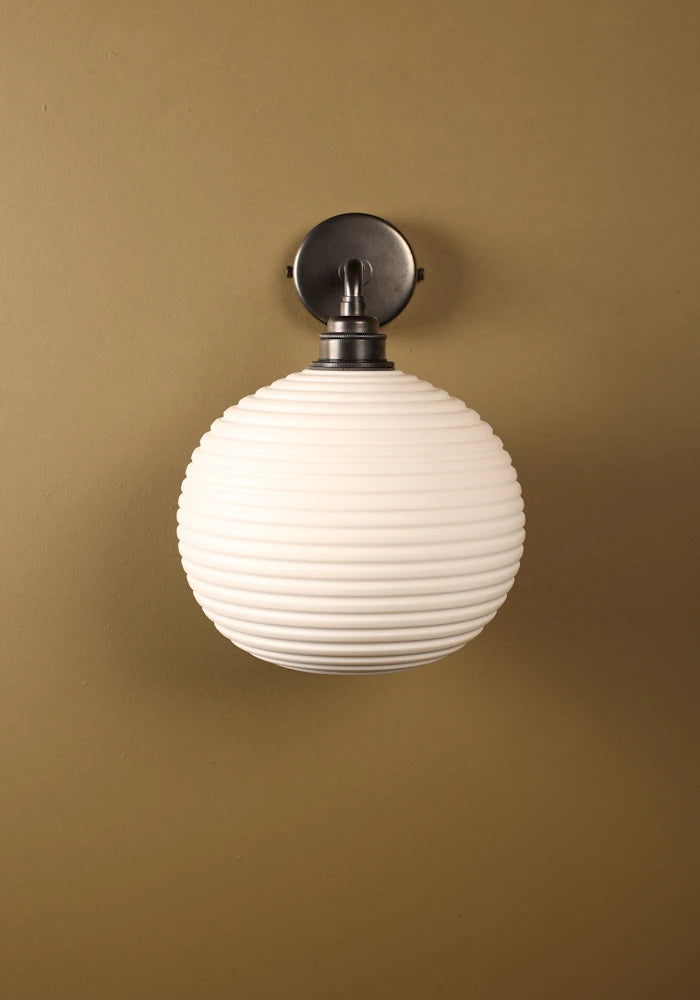 Elegant round ceramic IP44 bathroom wall light with bronze fixtures