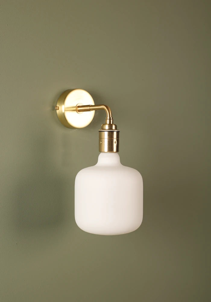 Elegant Tala Oblo IP44 bathroom wall light with brass fixtures