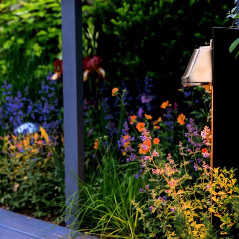 BAMBOO BOLLARD LIGHT IN GARDEN