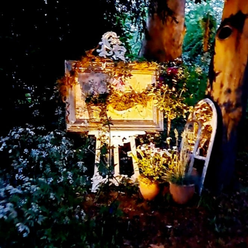 FLORAL DISPLAY AT RHS CHELSEA