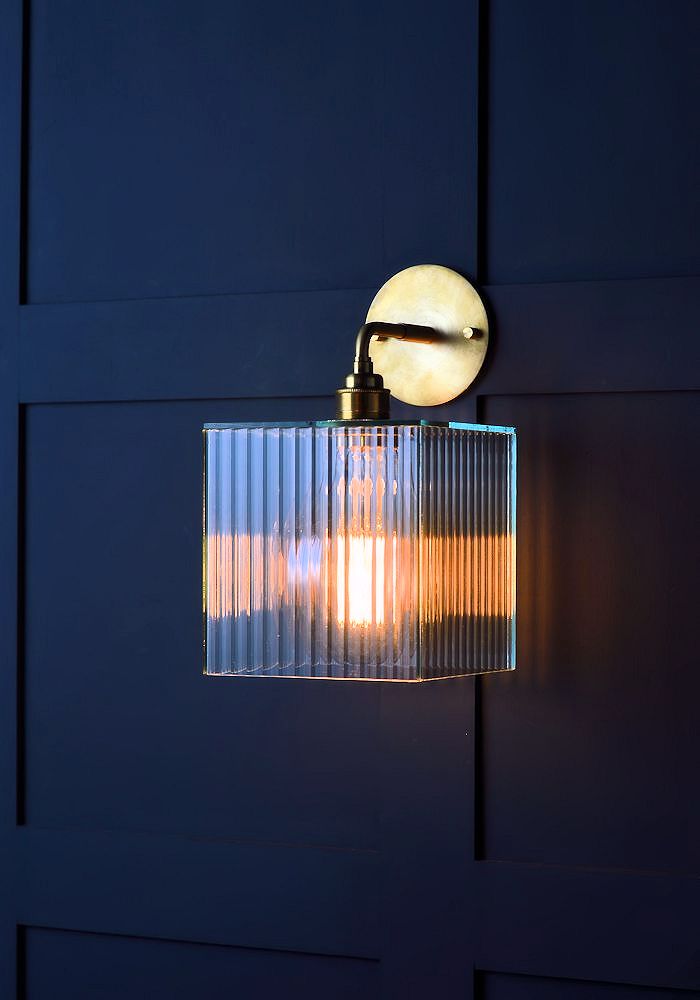 IP44 RIBBED GLASS BATHROOM WALL LIGHT - LUXURY HOME BATHROOM LIGHTING - THE LIGHT YARD 